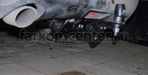 Фаркоп Westfalia для INFINITI QX70 2014-2019г. Артикул 332318600001