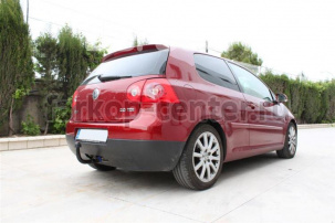 Фаркоп Aragon для VOLKSWAGEN GOLF 5 2003-2008. Артикул E6700DV