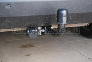 Фаркоп Auto-Hak для HYUNDAI ix35 2010-2015. Артикул J 60A