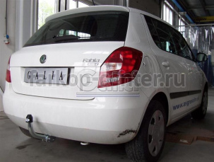 Фаркоп Galia для SKODA FABIA 2000-2007. Артикул S081A