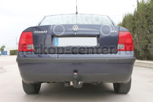 Фаркоп Aragon для VOLKSWAGEN PASSAT B5 1996-2005. Артикул E6702CS