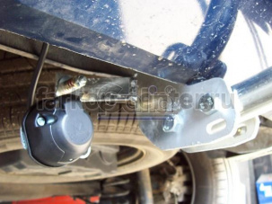 Фаркоп Galia для PEUGEOT 307 2001-2008. Артикул P036A