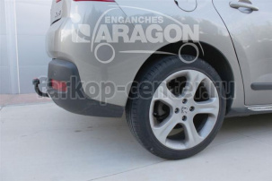 Фаркоп Aragon для PEUGEOT 3008 2009-2017. Артикул E4723AA