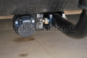 Фаркоп Auto-Hak для HYUNDAI ix35 2010-2015. Артикул J 60A