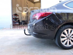 Фаркоп Aragon для OPEL ASTRA J седан 2009-2015. Артикул E4510DV