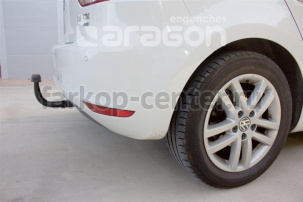 Фаркоп Aragon для VOLKSWAGEN GOLF 5 2003-2008. Артикул E6700DV
