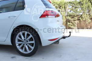 Фаркоп Aragon для VOLKSWAGEN GOLF 5 2003-2008. Артикул E6700DA