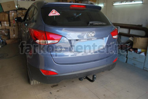Фаркоп Auto-Hak для HYUNDAI ix35 2010-2015. Артикул J 60A