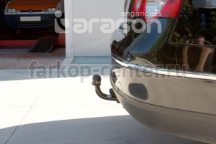 Фаркоп Aragon для VOLKSWAGEN PASSAT B6 2005-2010. Артикул E6702DA