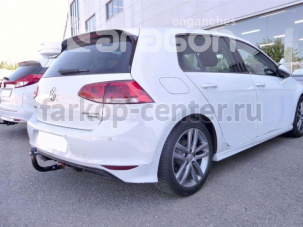 Фаркоп Aragon для VOLKSWAGEN GOLF 5 2003-2008. Артикул E6700DV