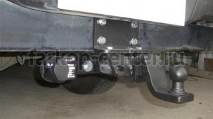 Фаркоп Imiola для TOYOTA HILUX 2005-2015. Артикул T-046