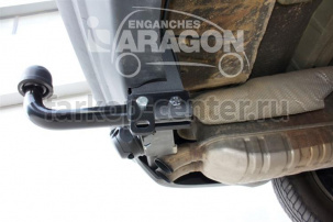Фаркоп Aragon для VOLVO XC90 2002-2015. Артикул E6807AA