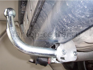 Фаркоп Galia для PEUGEOT 406 1995-2004. Артикул P027A