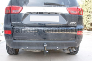 Фаркоп Aragon для PEUGEOT 4007 2007-2012. Артикул E4204BV