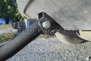 Фаркоп Avtos для VOLKSWAGEN TOUAREG 2002-2010. Артикул AU05