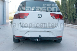 Фаркоп Aragon для SEAT ALTEA 2004-2015. Артикул E5812AA
