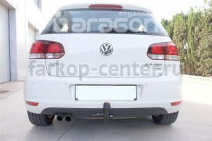 Фаркоп Aragon для VOLKSWAGEN GOLF 5 2003-2008. Артикул E6700DV