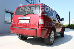 Фаркоп Aragon для DODGE NITRO 2007-2011. Артикул E1701AA