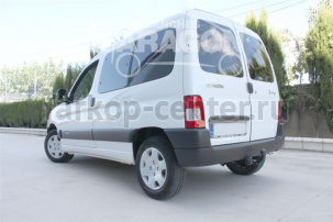 Фаркоп Aragon для PEUGEOT PARTNER 1 1996-2008. Артикул E1212AA