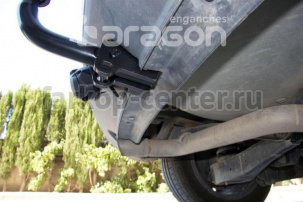 Фаркоп Aragon для VOLKSWAGEN GOLF 5 2003-2008. Артикул E6700DA