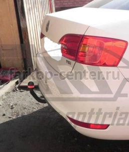 Фаркоп Bosal Russia для VOLKSWAGEN JETTA 6 2011-2019г. Артикул 2194-A
