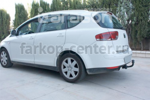 Фаркоп Aragon для SEAT ALTEA 2004-2015. Артикул E5812AA