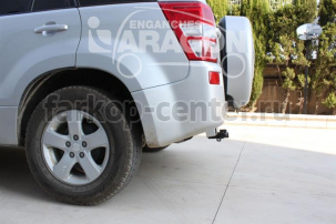 Фаркоп Aragon для SUZUKI GRAND VITARA 2005-2016. Артикул E6108BS