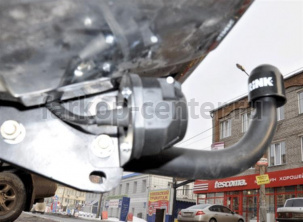 Фаркоп Auto-Hak для MERCEDES-BENZ GL-CLASS X164 2006-2012. Артикул D 49