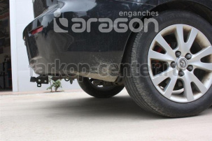 Фаркоп Aragon для MAZDA 3 2009-2013. Артикул E4004AS