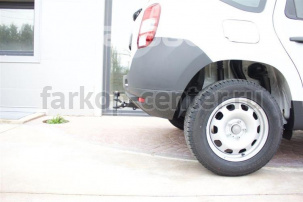 Фаркоп Aragon для RENAULT DUSTER 2010-2015. Артикул E1303AG