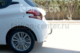 Фаркоп Aragon для PEUGEOT 208 2012-2019г. Артикул E4727AA