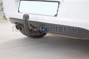 Фаркоп Aragon для VOLKSWAGEN GOLF 5 2003-2008. Артикул E6700DV