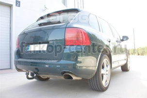 Фаркоп Aragon для PORSCHE CAYENNE 2002-2017. Артикул E6710AA